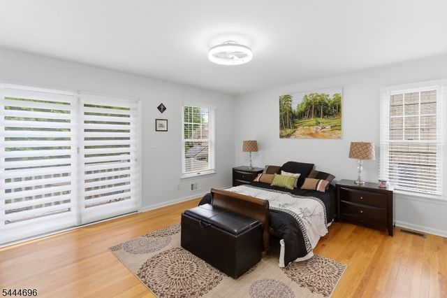 538 Willow Ave, Garwood Boro, NJ 07027