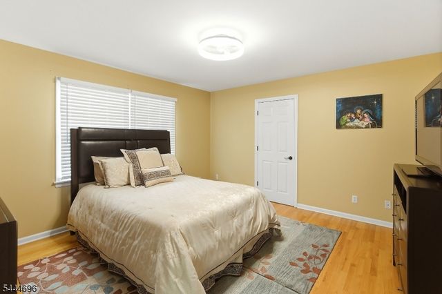 538 Willow Ave, Garwood Boro, NJ 07027