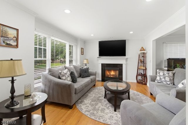 538 Willow Ave, Garwood Boro, NJ 07027