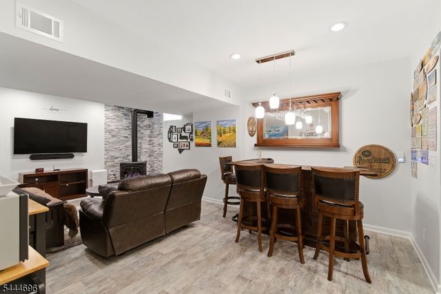 538 Willow Ave, Garwood Boro, NJ 07027