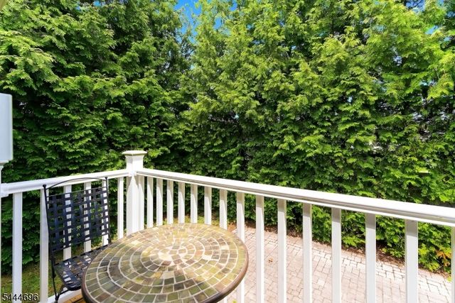 538 Willow Ave, Garwood Boro, NJ 07027