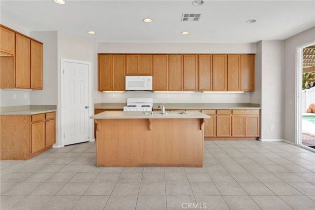 12483 Ava Loma, Victorville, CA 92392