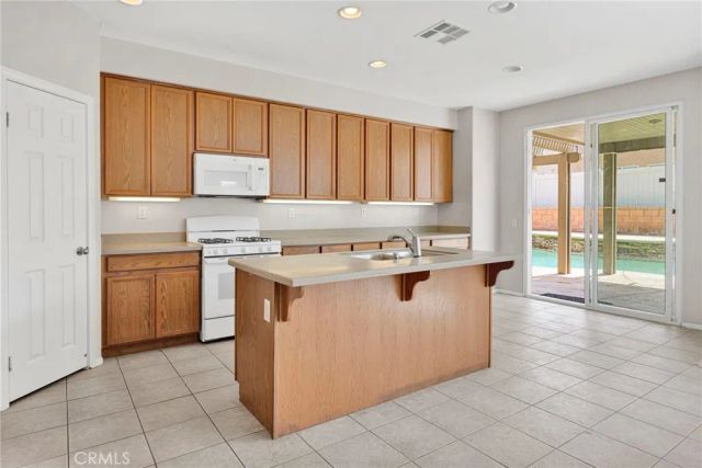 12483 Ava Loma, Victorville, CA 92392