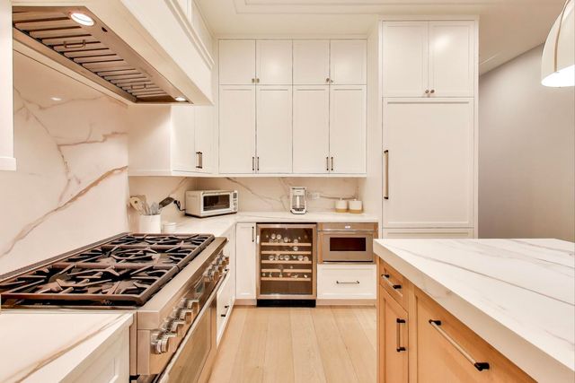 1644 W Diversey Parkway 1, Chicago, IL 60614