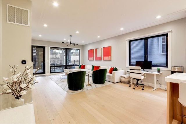 1644 W Diversey Parkway 1, Chicago, IL 60614