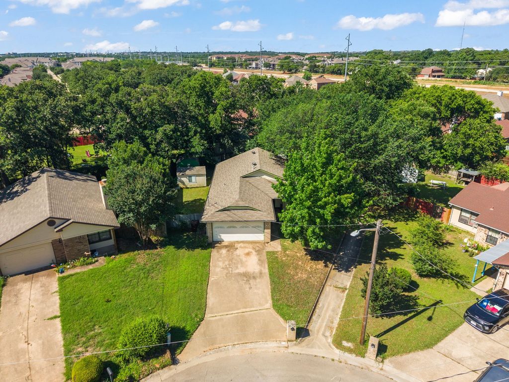 2804 Weston Drive, Denton, TX 76209