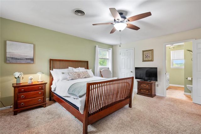 6528 Walnut Lane, Upper Saucon Twp, PA 18036