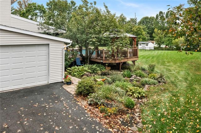 6528 Walnut Lane, Upper Saucon Twp, PA 18036