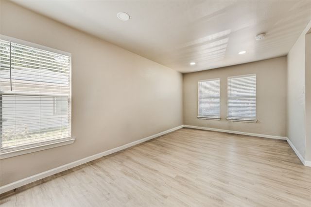 1318 Raines Street, Arlington, TX 76010