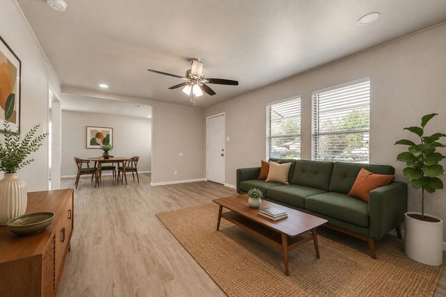 1318 Raines Street, Arlington, TX 76010
