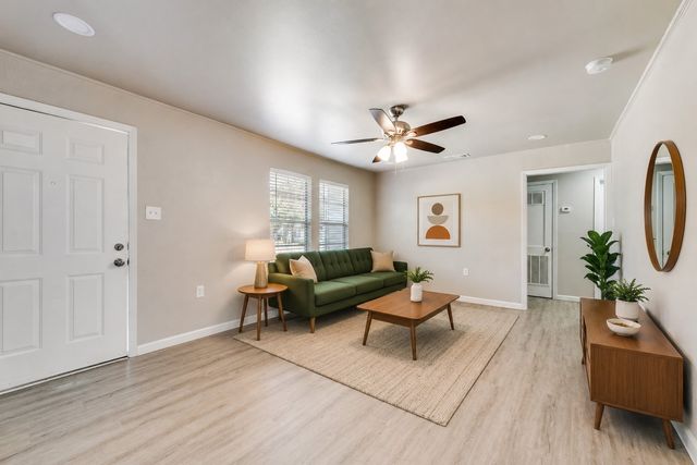 1318 Raines Street, Arlington, TX 76010