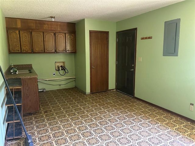 106508 S 3410 Road, Meeker, OK 74855