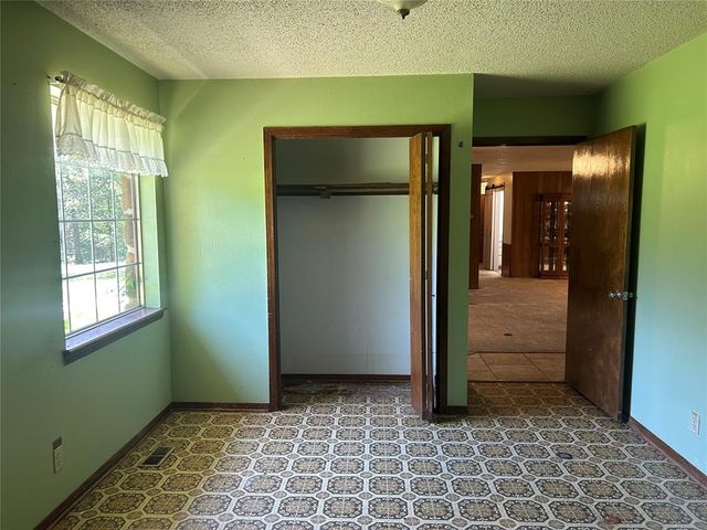 106508 S 3410 Road, Meeker, OK 74855