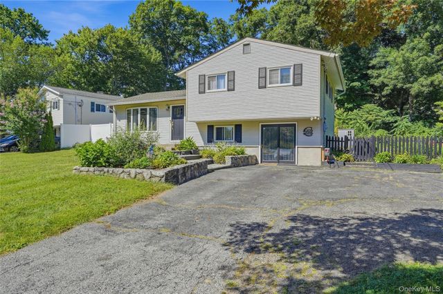 535 Westbrook Drive, Cortlandt Manor, NY 10567