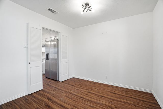 8013 Carrick Street, Benbrook, TX 76116