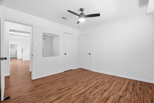 8013 Carrick Street, Benbrook, TX 76116