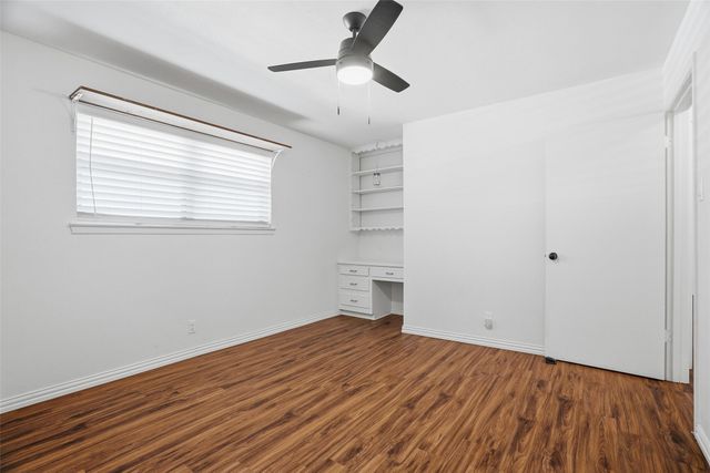 8013 Carrick Street, Benbrook, TX 76116