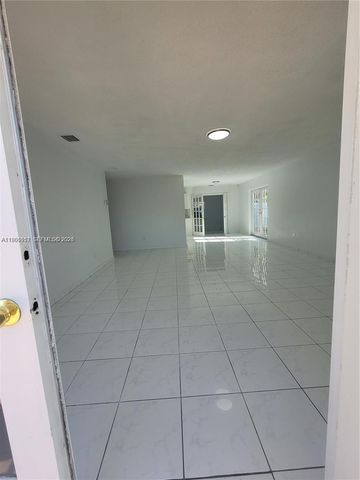 12305 SW 42nd St, Miami, FL 33175