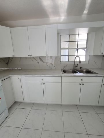 12305 SW 42nd St, Miami, FL 33175