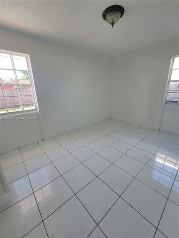 12305 SW 42nd St, Miami, FL 33175