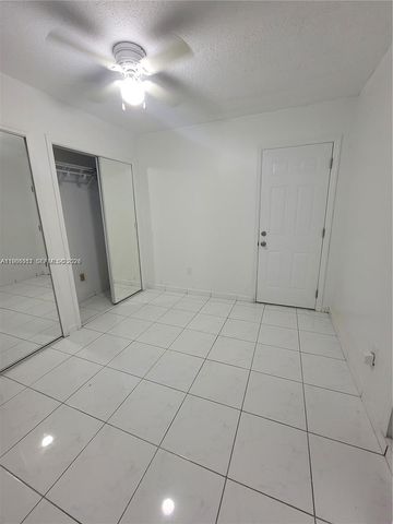 12305 SW 42nd St, Miami, FL 33175