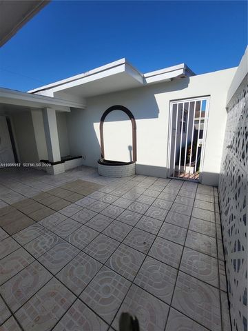 12305 SW 42nd St, Miami, FL 33175