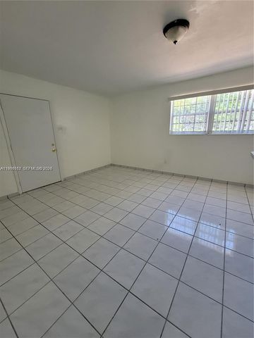 12305 SW 42nd St, Miami, FL 33175