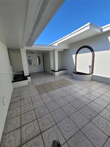 12305 SW 42nd St, Miami, FL 33175