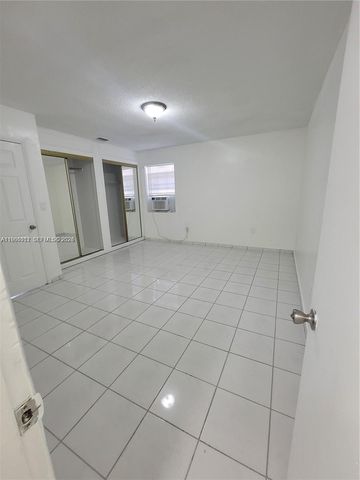 12305 SW 42nd St, Miami, FL 33175