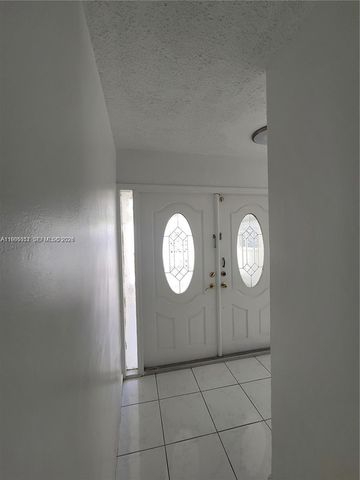 12305 SW 42nd St, Miami, FL 33175