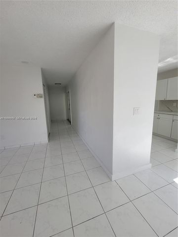 12305 SW 42nd St, Miami, FL 33175