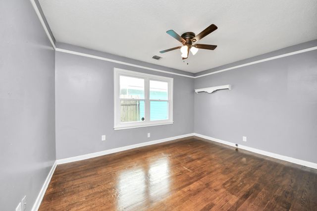 12413 Industrial Road, Houston, TX 77015