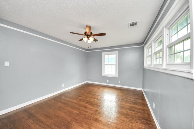 12413 Industrial Road, Houston, TX 77015