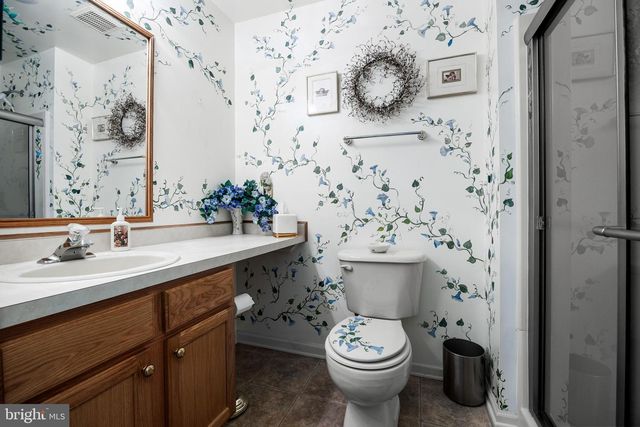 16 MASON DR, Berlin, NJ 08009