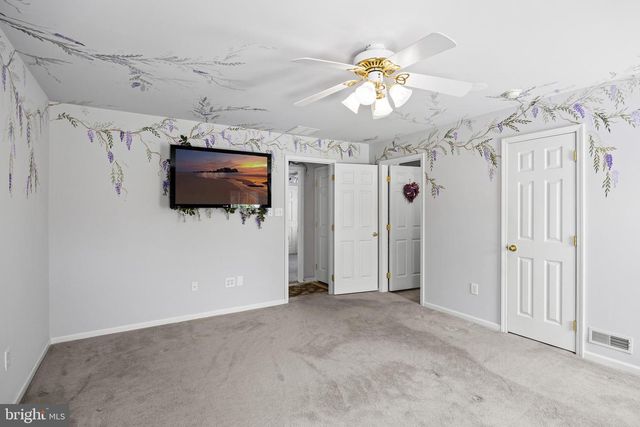16 MASON DR, Berlin, NJ 08009