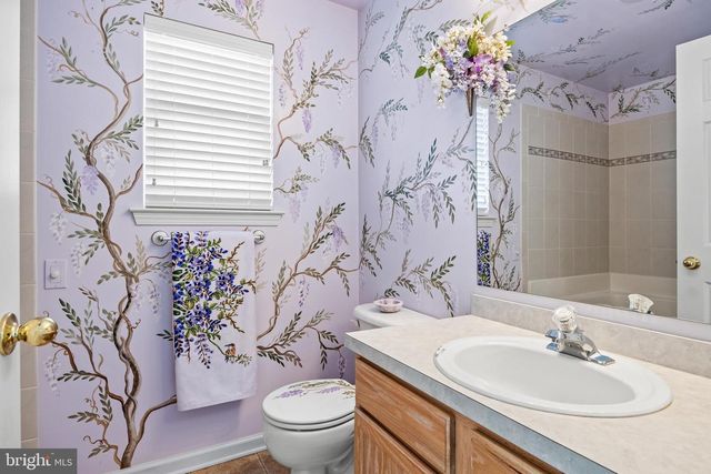 16 MASON DR, Berlin, NJ 08009