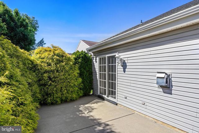 16 MASON DR, Berlin, NJ 08009