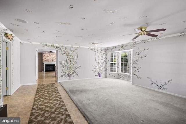 16 MASON DR, Berlin, NJ 08009