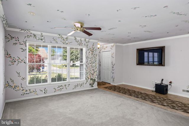 16 MASON DR, Berlin, NJ 08009
