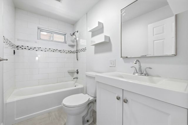 17 Forest Ave 3, Salem, MA 01970