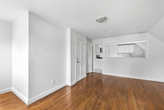 17 Forest Ave 3, Salem, MA 01970