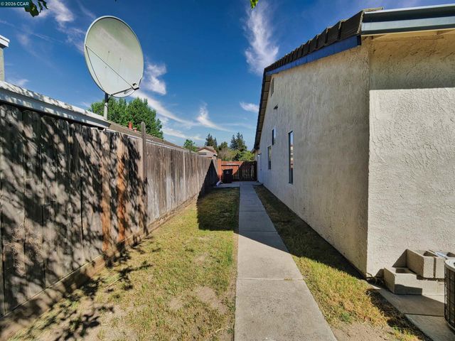 3830 Steve Lillie Cir, Stockton, CA 95206