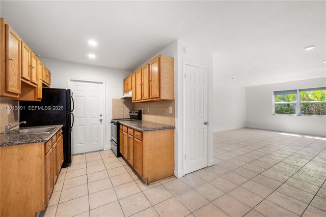 608 SW 16th Avenue, Fort Lauderdale, FL 33312