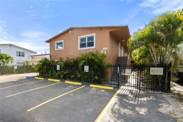 608 SW 16th Avenue, Fort Lauderdale, FL 33312