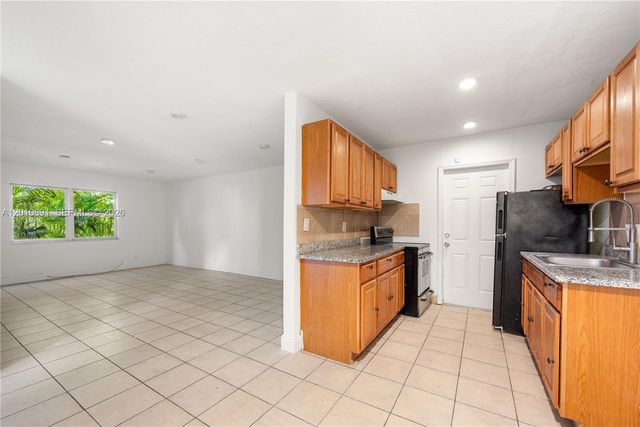 608 SW 16th Avenue, Fort Lauderdale, FL 33312
