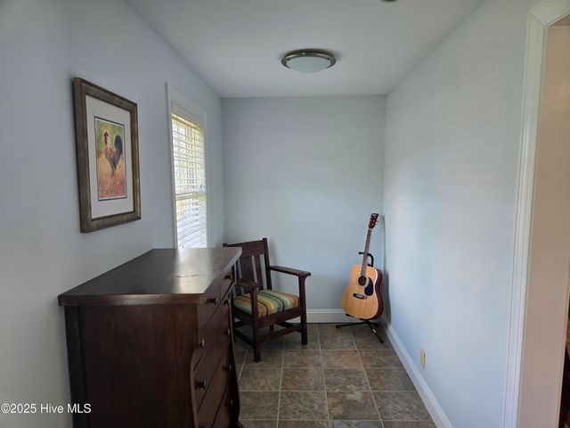 121 Schley Avenue, Lake Waccamaw, NC 28450