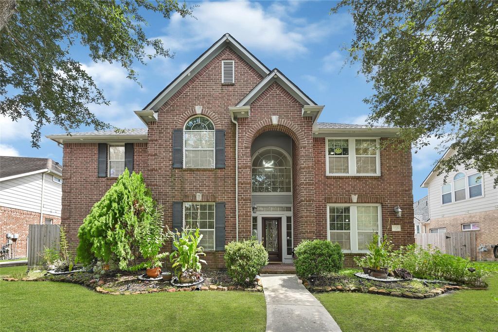 13911 Blue Vista Drive, Sugar Land, TX 77498