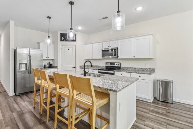 2573 Cinnamon Springs Road, Glenn Heights, TX 75154