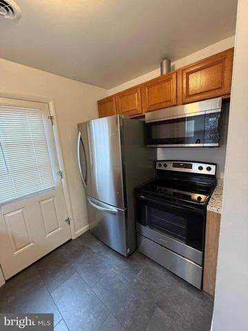 1411 HARRISON ST, Woodbridge, VA 22191