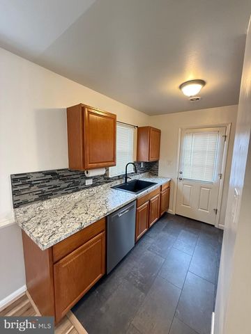 1411 HARRISON ST, Woodbridge, VA 22191